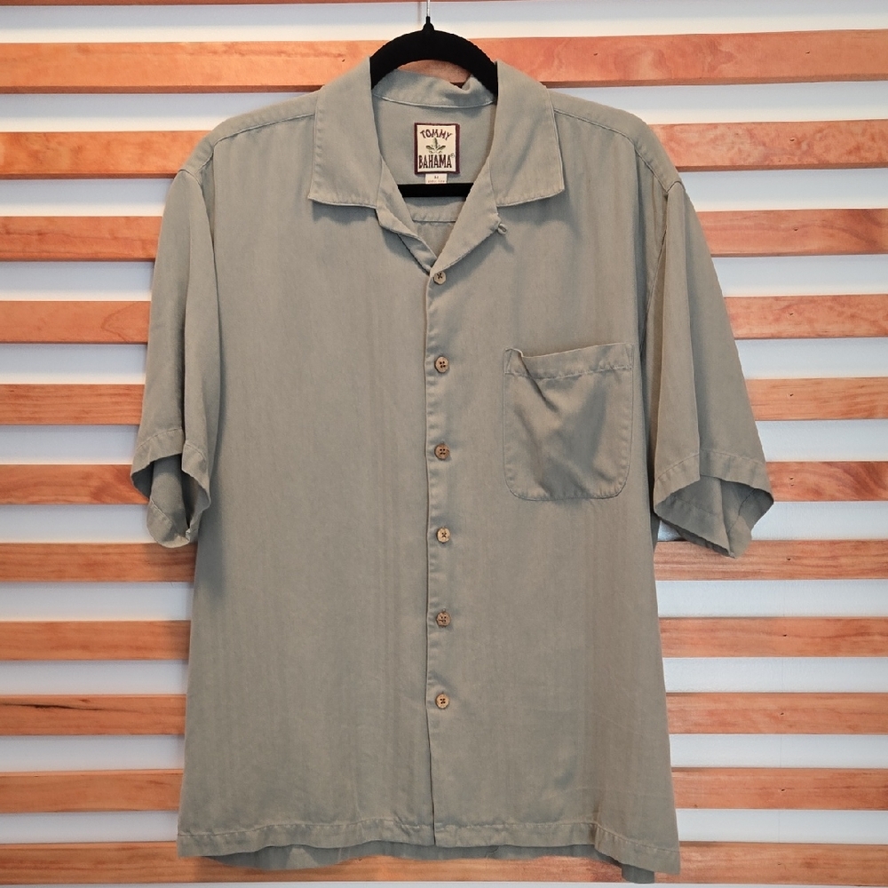 Tommy Bahama Men's Button Down Shirt in Light Green‎